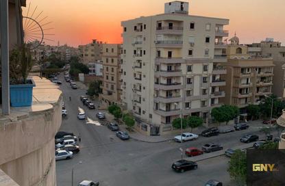 Apartment - 4 Bedrooms - 2 Bathrooms for sale in Street 9 - Al Hadaba Al Olya - Mokattam - Cairo