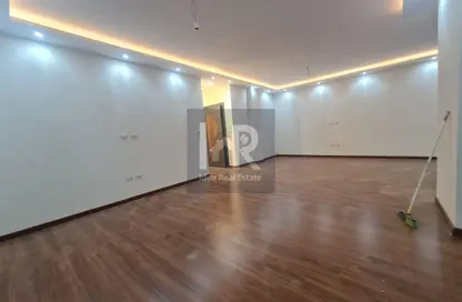 شقة - 3 غرف نوم - 3 حمامات للايجار في حى القرنفل - التجمع الخامس - مدينة القاهرة الجديدة - القاهرة