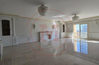 Apartment - 4 Bedrooms - 4 Bathrooms for sale in Sant Giyn St. - Kafr Abdo - Roushdy - Hay Sharq - Alexandria Apartment - 4 Bedrooms - 4 Bathrooms for sale in Sant Giyn St. - Kafr Abdo - Roushdy - Hay Sharq - Alexandria