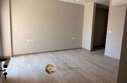 Apartment - 3 Bedrooms - 3 Bathrooms for rent in Village West - Sheikh Zayed Compounds - Sheikh Zayed City - Giza