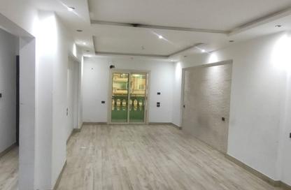 Office Space - Studio - 3 Bathrooms for rent in Ibn Al Haitham St. - 1st Zone - Nasr City - Cairo