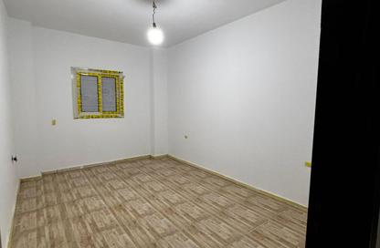 Apartment - 3 Bedrooms - 2 Bathrooms for sale in Al Gezira St. - South Investors Area - New Cairo City - Cairo