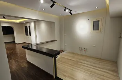 Half Floor - Studio - 2 Bathrooms for rent in Abbas Al Akkad St. - 1st Zone - Nasr City - Cairo