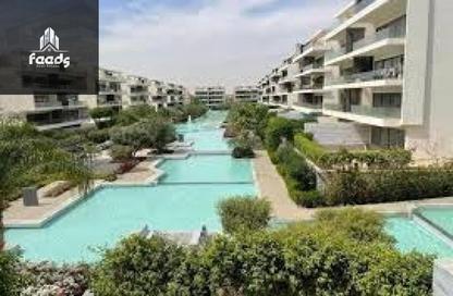 Apartment - 2 Bedrooms - 2 Bathrooms for sale in Lake View Residence - 5th Settlement Compounds - The 5th Settlement - New Cairo City - Cairo