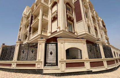 Apartment - 3 Bedrooms - 3 Bathrooms for sale in Bait Alwatan - The 5th Settlement - New Cairo City - Cairo