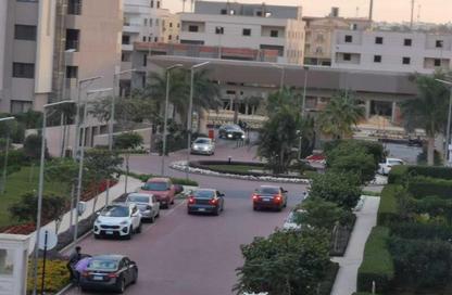 Apartment - 3 Bedrooms - 3 Bathrooms for sale in Fifth Square - The 5th Settlement - New Cairo City - Cairo