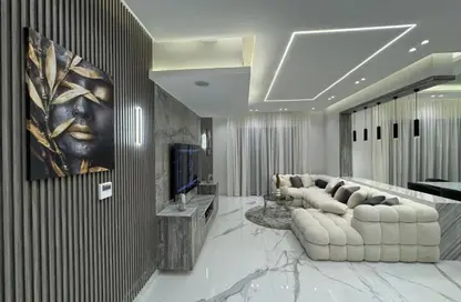 Villa - 7 Bedrooms - 6 Bathrooms for sale in Garden Residence - Hyde Park - New Cairo City - Cairo