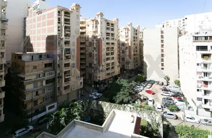 Apartment - 4 Bedrooms - 4 Bathrooms for sale in Smouha - Hay Sharq - Alexandria