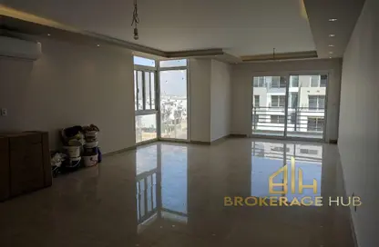 Apartment - 3 Bedrooms - 3 Bathrooms for rent in Garden Residence - Hyde Park - New Cairo City - Cairo