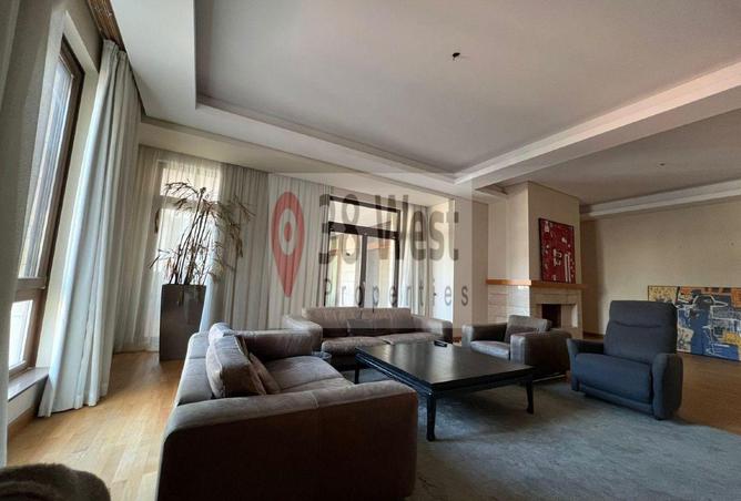 8512661 - Property Image 2