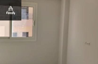Apartment - 3 Bedrooms - 1 Bathroom for sale in Bait Alwatan - The 5th Settlement - New Cairo City - Cairo