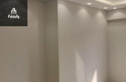 Apartment - 3 Bedrooms - 1 Bathroom for sale in Bait Alwatan - The 5th Settlement - New Cairo City - Cairo
