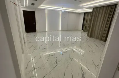 Apartment - 3 Bedrooms - 3 Bathrooms for sale in Eastown - 5th Settlement Compounds - The 5th Settlement - New Cairo City - Cairo