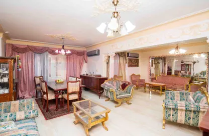 شقة - 3 غرف نوم - 2 حمامات للايجار في شارع البرت الاول - سموحة - حي شرق - الاسكندرية