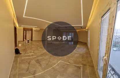 Apartment - 3 Bedrooms - 4 Bathrooms for sale in Mountain View Hyde Park - 5th Settlement Compounds - The 5th Settlement - New Cairo City - Cairo