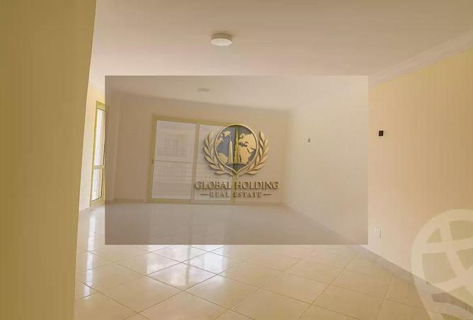 8567800 - Property Image 3