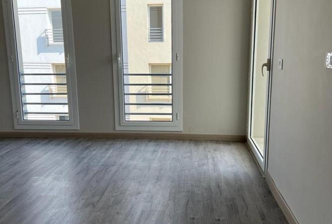 77610755 - Property Image 2