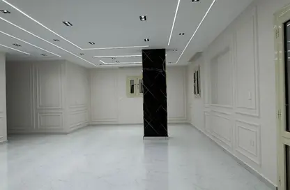 (بنتهاوس  (روف - 4 غرف نوم - 3 حمامات للبيع في الشطر العاشر - زهراء المعادي - حي المعادي - القاهرة