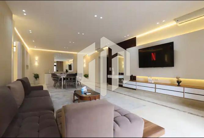 8700633 - Property Image 2