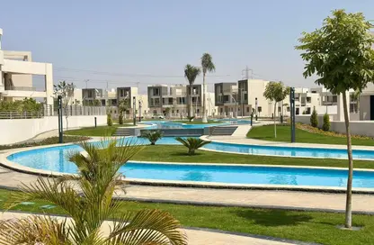 Townhouse - 4 Bedrooms - 4 Bathrooms for sale in Lake West 4 - Sheikh Zayed Compounds - Sheikh Zayed City - Giza