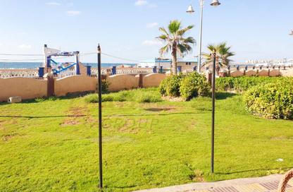 Chalet - 2 Bedrooms - 2 Bathrooms for sale in Corniche Al Maamoura - Al Maamoura - Hay Than El Montazah - Alexandria