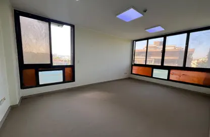 مساحات مكتبية - 6 غرف نوم - 2 حمامات للايجار في شارع 254 - دجلة - حي المعادي - القاهرة مساحات مكتبية - 6 غرف نوم - 2 حمامات للايجار في شارع 254 - دجلة - حي المعادي - القاهرة