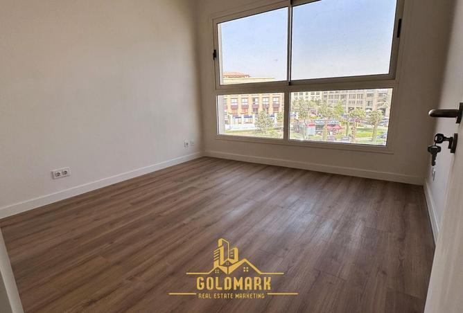 66701201 - صورة العقار 2