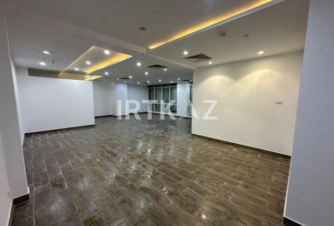 98004077 - Property Image 2