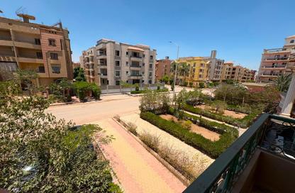 Apartment - 3 Bedrooms - 1 Bathroom for sale in 8th District - 6 October City - Giza
