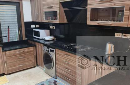 Apartment - 2 Bedrooms - 2 Bathrooms for rent in Lake View Residence - 5th Settlement Compounds - The 5th Settlement - New Cairo City - Cairo Apartment - 2 Bedrooms - 2 Bathrooms for rent in Lake View Residence - 5th Settlement Compounds - The 5th Settlement - New Cairo City - Cairo
