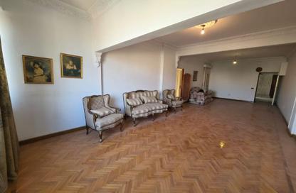 شقة - 3 غرف نوم - 2 حمامات للبيع في شارع لبنان - المهندسين - الجيزة
