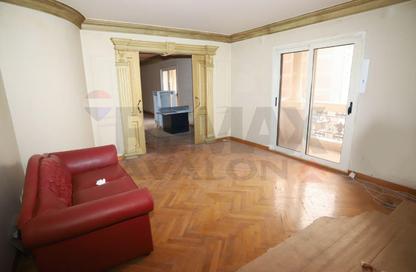 Apartment - 4 Bedrooms - 4 Bathrooms for sale in Albert Al Awal St. - Smouha - Hay Sharq - Alexandria