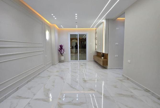 74582405 - Property Main Image