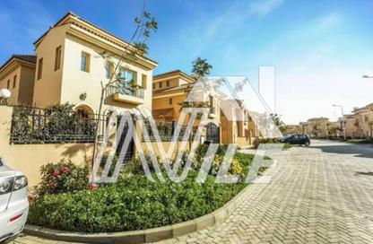 Villa - 6 Bedrooms - 5 Bathrooms for sale in Cluster 3 - Hyde Park - New Cairo City - Cairo