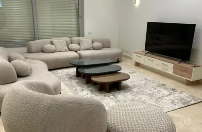 Apartment - 2 Bedrooms - 2 Bathrooms for rent in Palm Hills Village Gate - South Investors Area - New Cairo City - Cairo