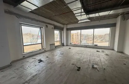 مساحات مكتبية - استوديو - 3 حمامات للايجار في شارع التسعين الشمالي - التجمع الخامس - مدينة القاهرة الجديدة - القاهرة