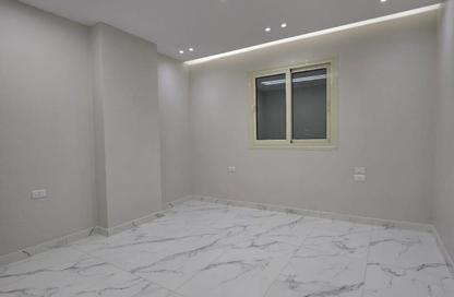 Apartment - 3 Bedrooms - 3 Bathrooms for sale in Gate 1 - Khofo - Hadayek El Ahram - Giza