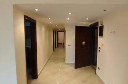 Apartment - 3 Bedrooms - 2 Bathrooms for sale in West Arabella - 5th Settlement Compounds - The 5th Settlement - New Cairo City - Cairo