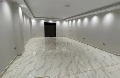 Apartment - 2 Bedrooms - 2 Bathrooms for rent in Zizinia St. - South Investors Area - New Cairo City - Cairo