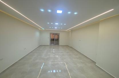 شقة - 3 غرف نوم - 3 حمامات للايجار في ميدان مدكور - الهرم - حي الهرم - الجيزة