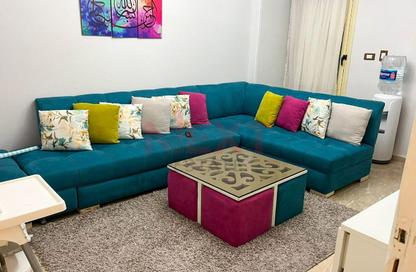 Apartment - 3 Bedrooms - 2 Bathrooms for sale in Abd Al Fattah El Taweel St. - Fleming - Hay Sharq - Alexandria