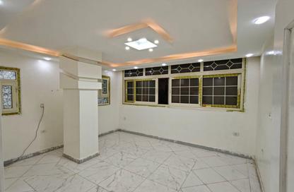 شقة - 3 غرف نوم - 2 حمامات للايجار في شارع الدكتور اسماعيل وهبي - المنطقة العاشرة - مدينة نصر - القاهرة