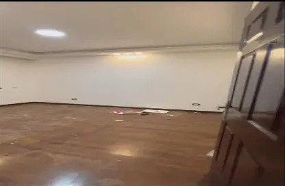 شقة - 3 غرف نوم - 2 حمامات للايجار في ميدان لبنان - المهندسين - الجيزة