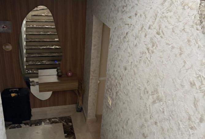 80274989 - Property Image 2