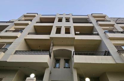 Apartment - 3 Bedrooms - 2 Bathrooms for sale in 2nd Area - Shorouk City - Cairo