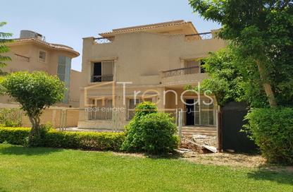 فيلا - 4 غرف نوم - 4 حمامات للبيع في فلاورز بارك - المستثمرين الشمالية - مدينة القاهرة الجديدة - القاهرة