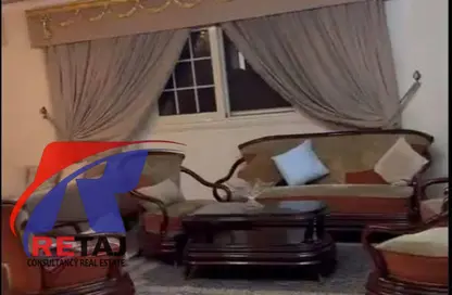 Apartment - 3 Bedrooms - 2 Bathrooms for rent in Ezzat Salama St. - 6th Zone - Nasr City - Cairo