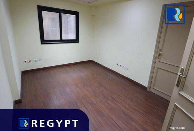 70371687 - صورة العقار 2