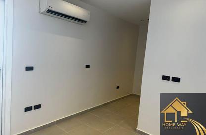 Apartment - 2 Bedrooms - 3 Bathrooms for rent in Hyde Park Business District Mall - South Teseen St. - The 5th Settlement - New Cairo City - Cairo