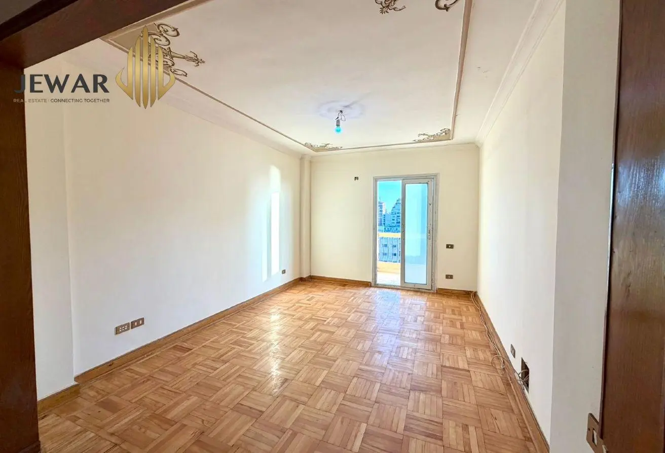 83398190 - Property Main Image